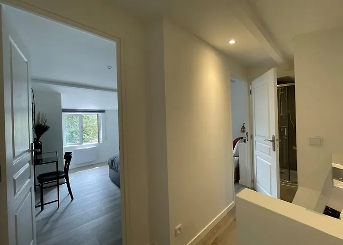 Maison Familiale Avec Jardin *